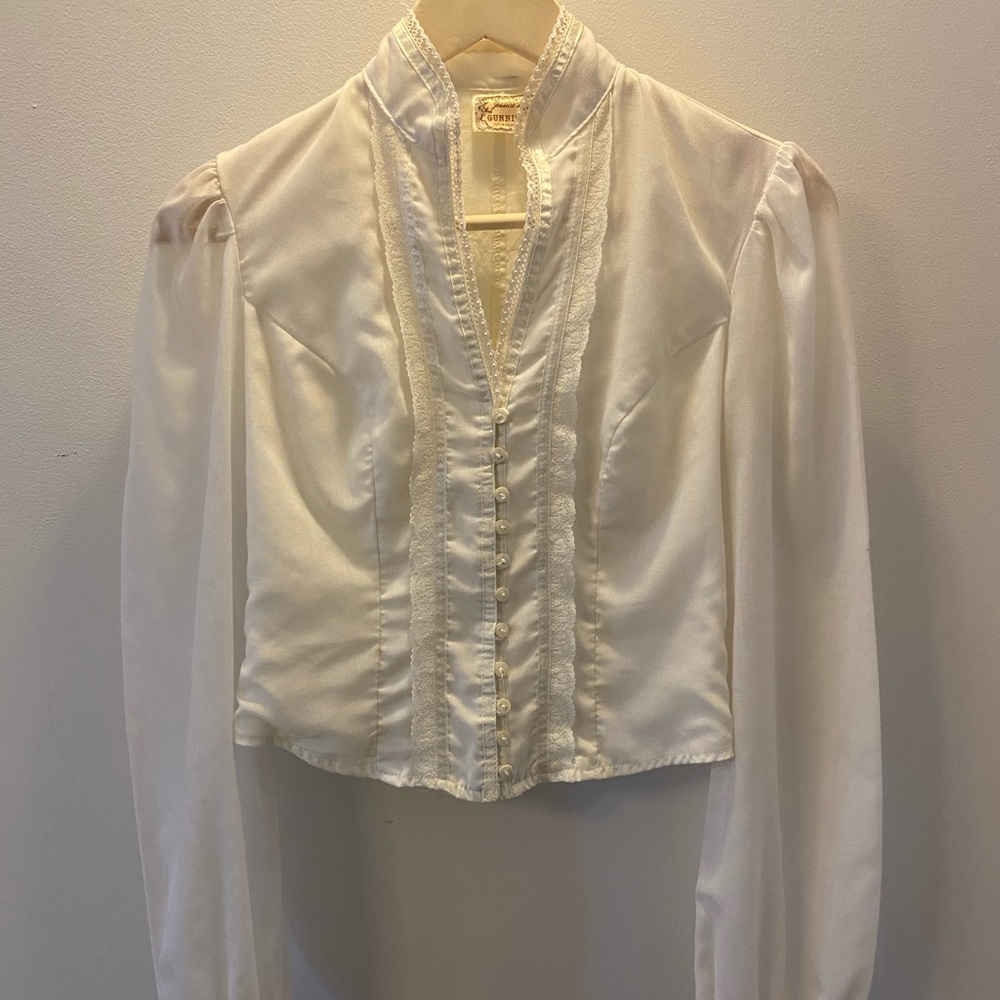 Vintage Blouse by Jessica’s Gunnies